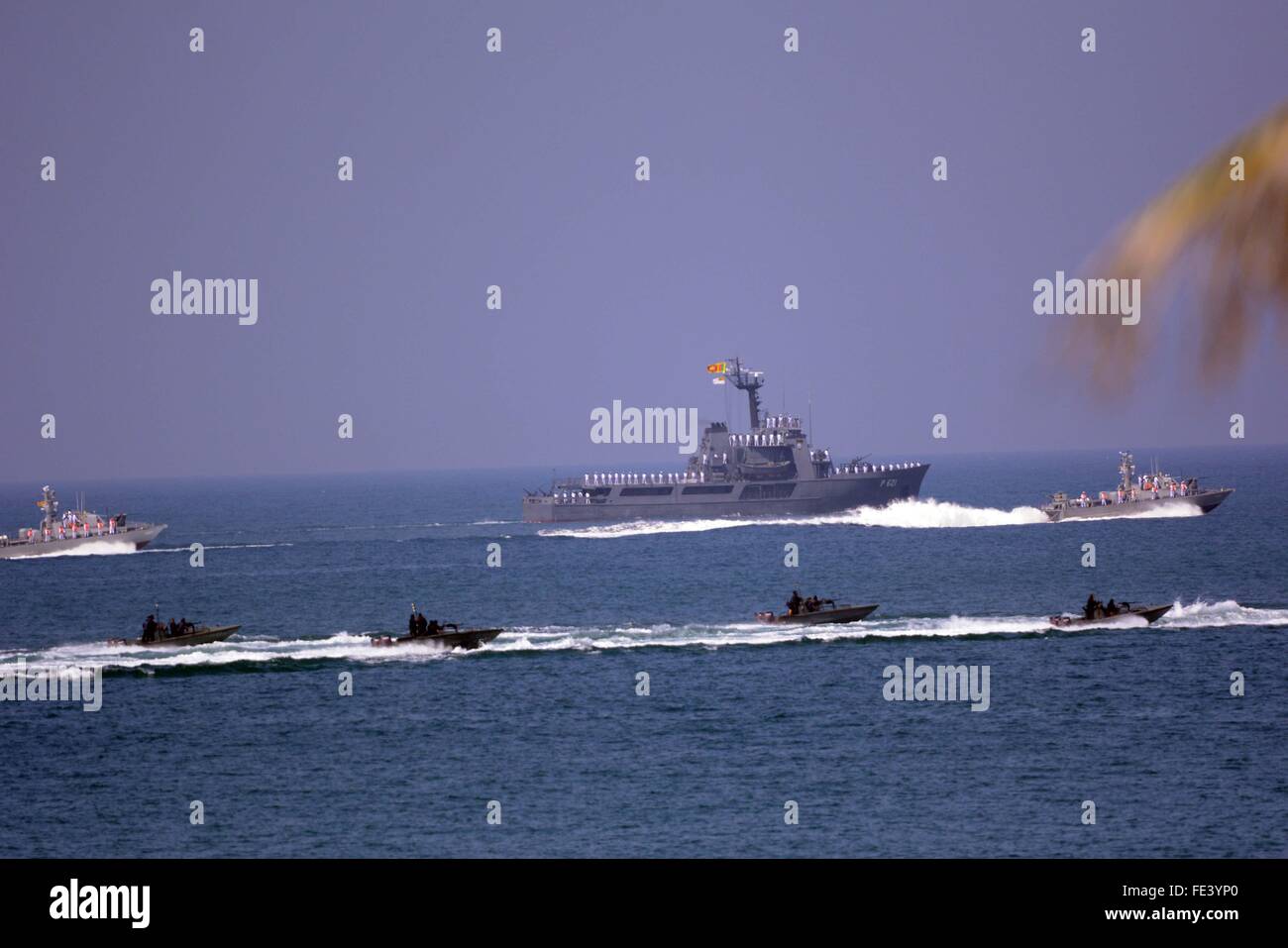 Colombo, Sri Lanka. 4th Feb, 2016. Sri Lanka Naval vessels present their defence capabilities during the 68th Independence Day celebration parade in Colombo, capital of Sri Lanka, Feb. 4, 2016. Sri Lanka on Thursday celebrated the 68th anniversary of gaining independence from the British colonial rule in 1948. This year the theme is 'Ekama Deyak, Maha Balayak' (One Nation, Great Power). Credit:  A.Rjhita/Xinhua/Alamy Live News Stock Photo