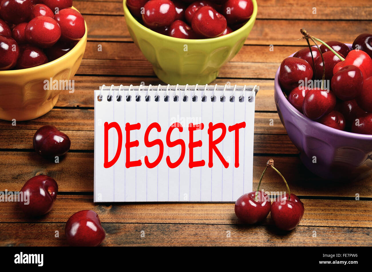 Dessert word written on notepad Stock Photo Alamy
