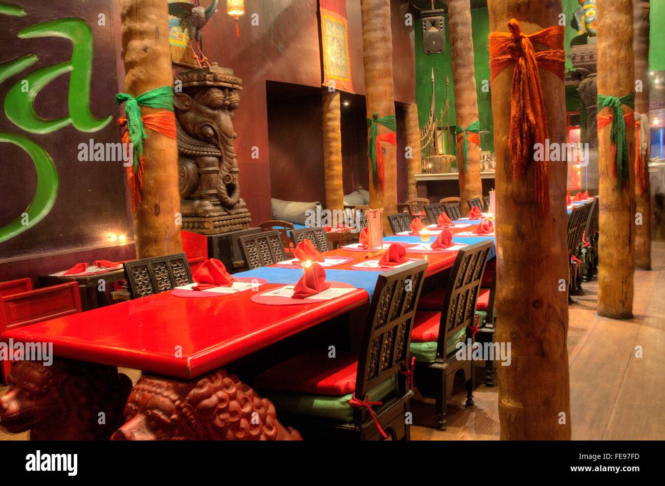 Rustic Asia Exotic, rustic Asian themed dining room Stock Photo - Alamy