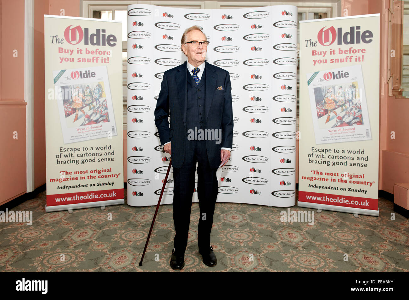 ROBERT HARDY at the Oldie of the Year Awards 2016 Stock Photo