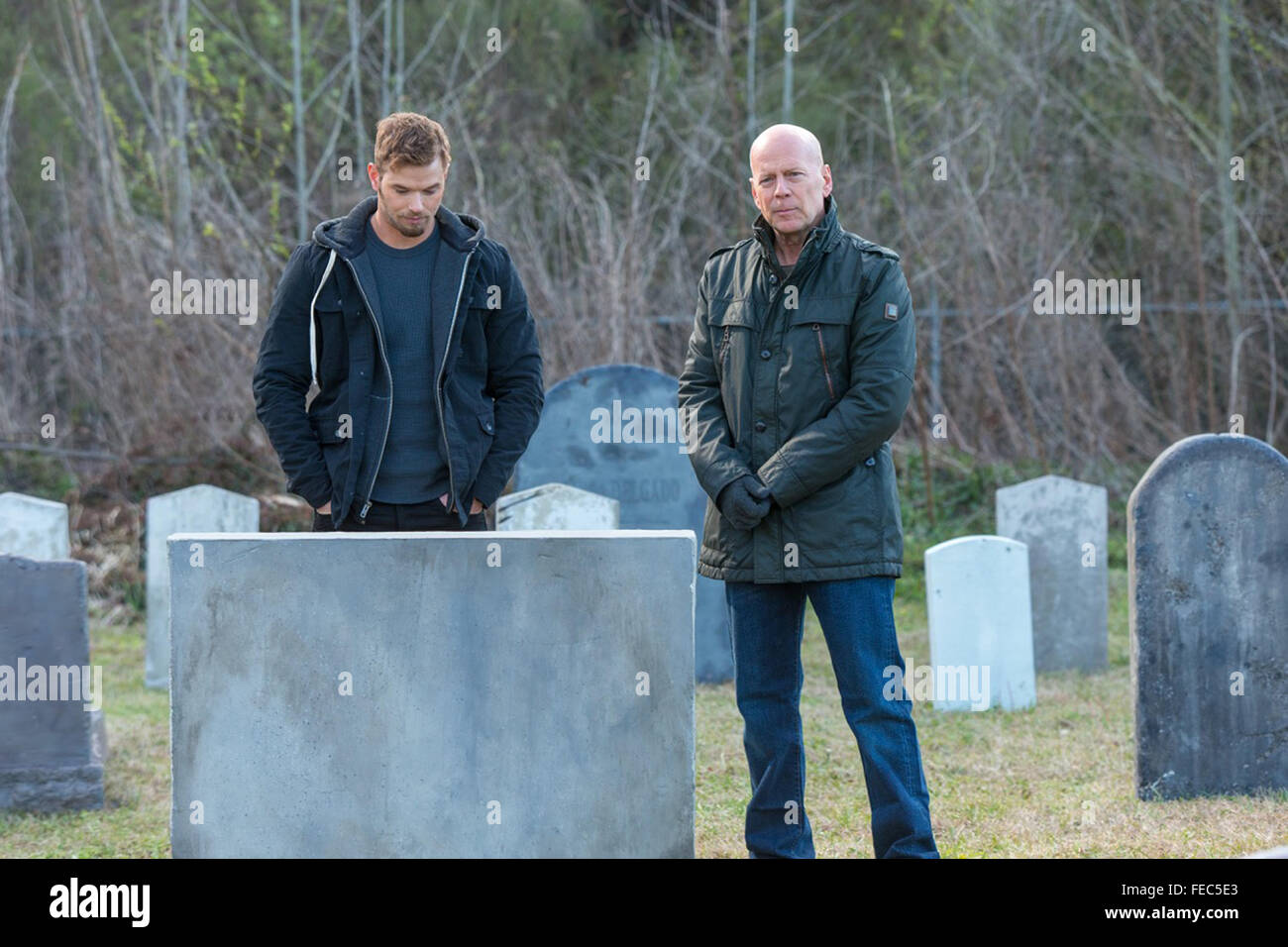 EXTRACTION 2015 KELLAN LUTZ BRUCE WILLIS STEVEN C. MILLER DIR