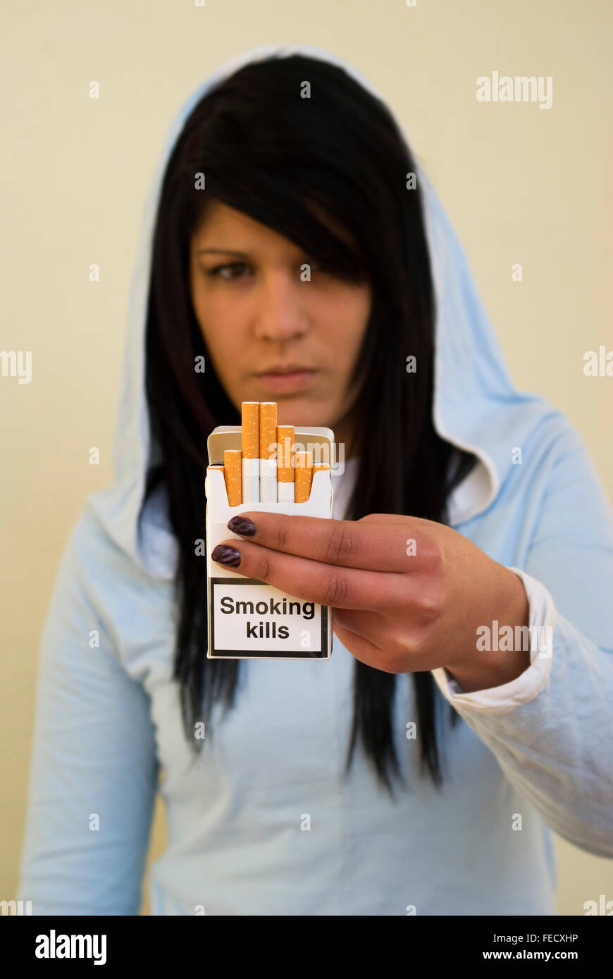 Packet cigarette hires stock photography and images Alamy
