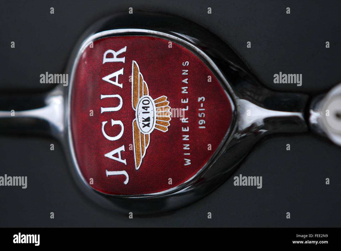 Classic british car grill badge hires stock photography and images Alamy