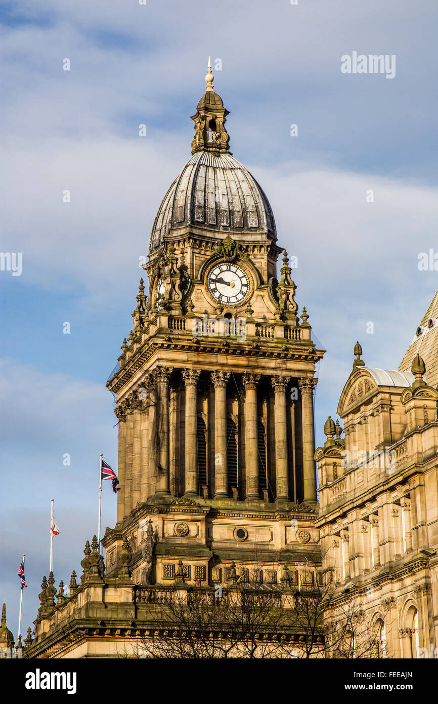 Leeds war memorial town hall hi-res stock photography and images - Alamy