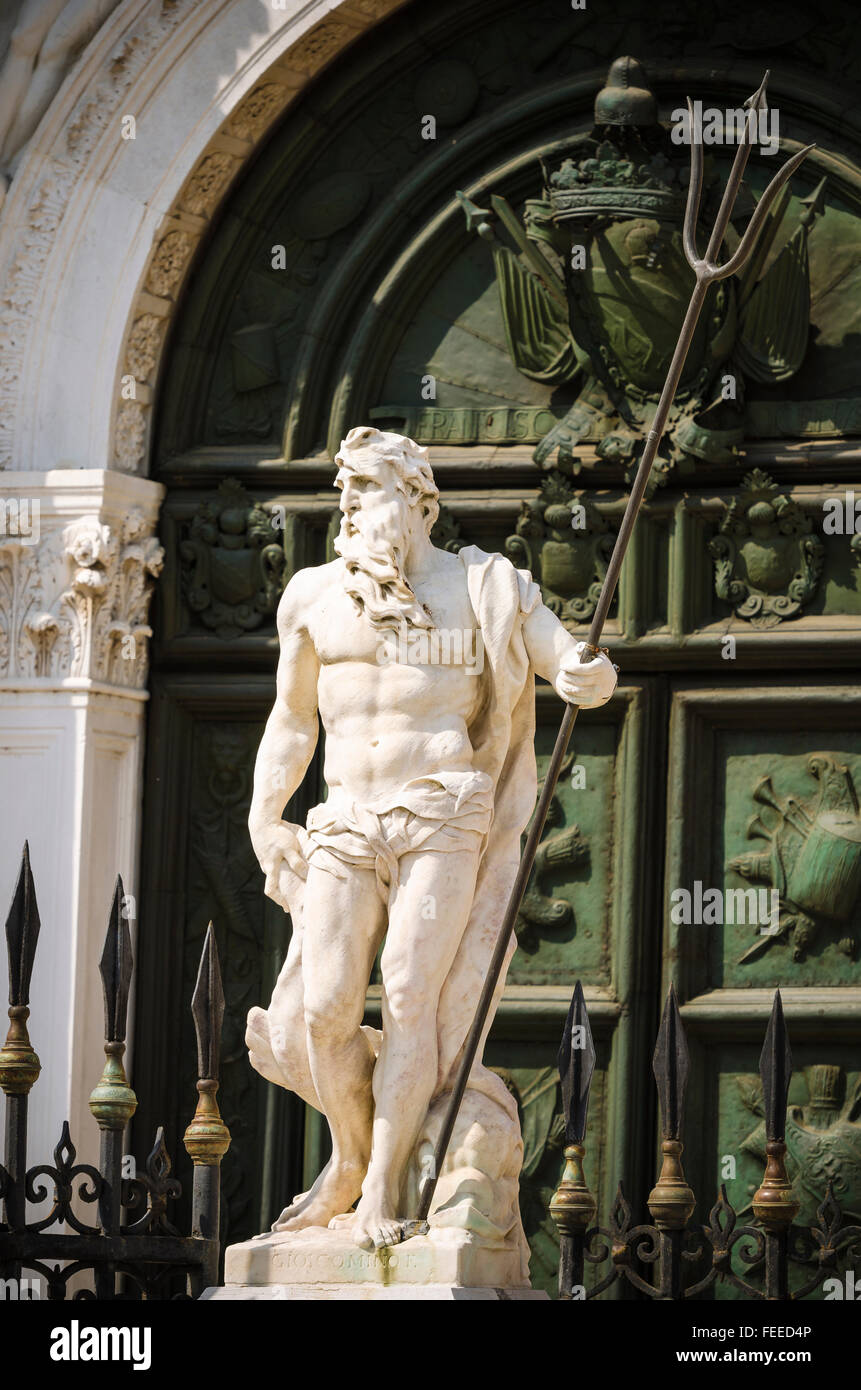 Neptune Statue At The Entrance To The Arsenal, Venice, Veneto, Italy ...