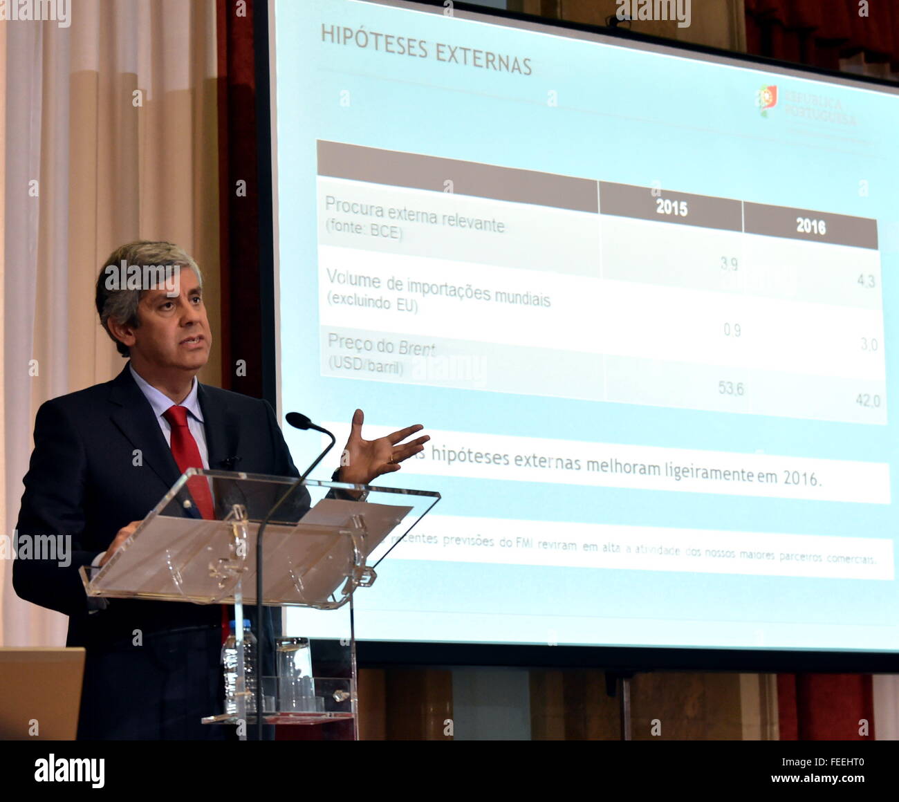 Lisbon. 5th Feb, 2016. Portuguese Finance Minister Mario Centeno speaks during a press conference to unveil the draft state budget in Lisbon on Feb. 5, 2016. Portugual's budget deficit target for 2016 is 2.2 percent of GDP. © Zhang Liyun/Xinhua/Alamy Live News Stock Photo