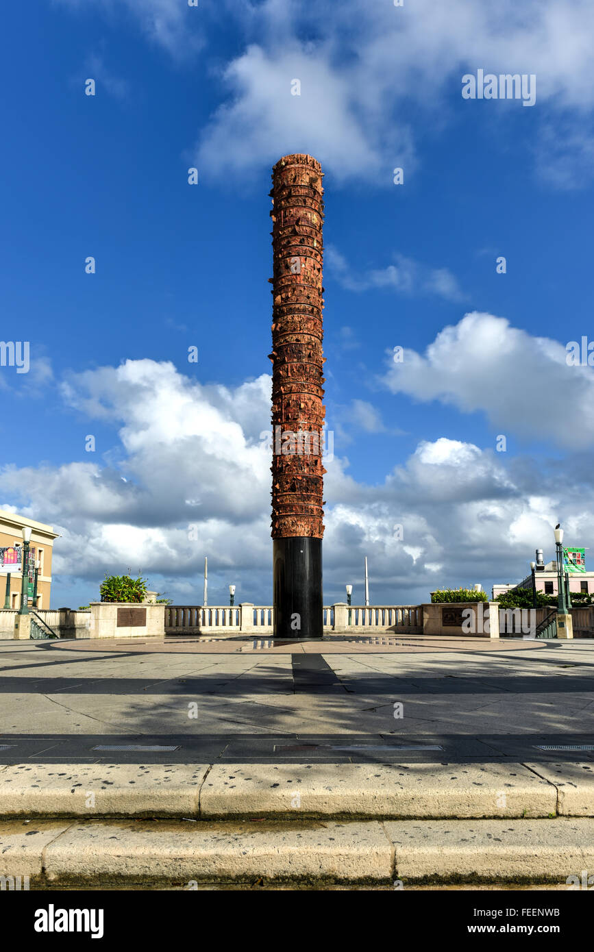 Plaza of the Five Centuries (Plaza del Quinto Centenario) honors the