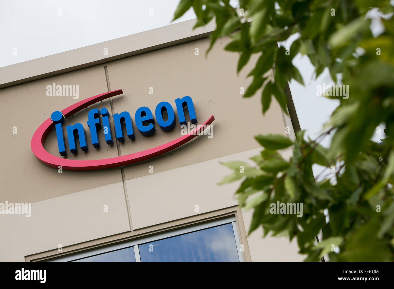 Infineon hi-res stock photography and images - Alamy