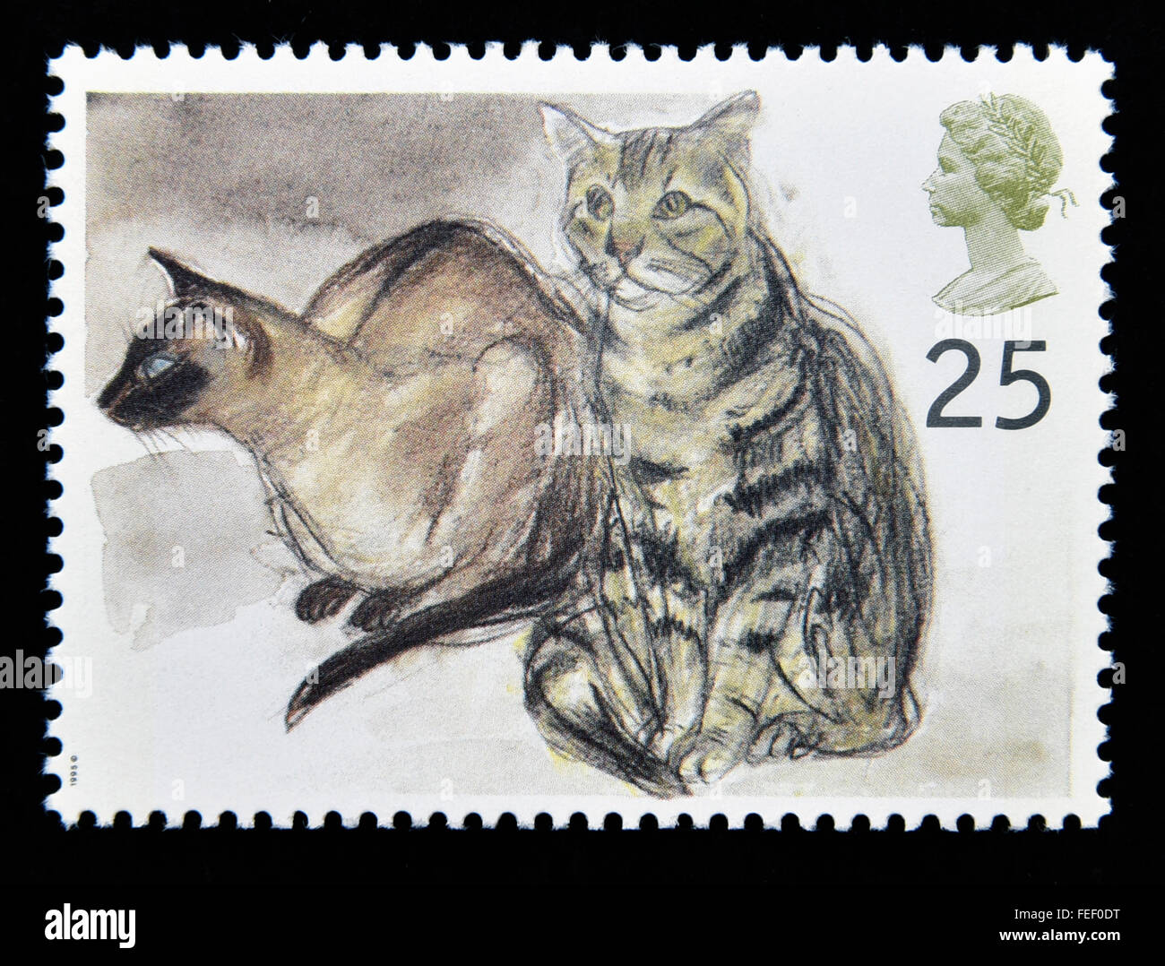 Postage stamp. Great Britain. Queen Elizabeth II. 1995. Cats. Puskas (Siamese) and Tigger (Tabby). 25p. Stock Photo