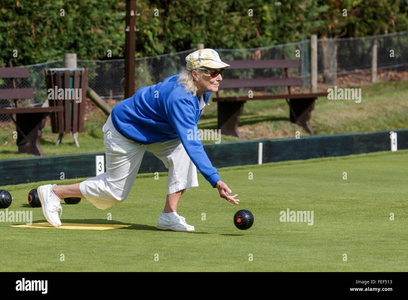 Female lawn bowls player hires stock photography and images Alamy