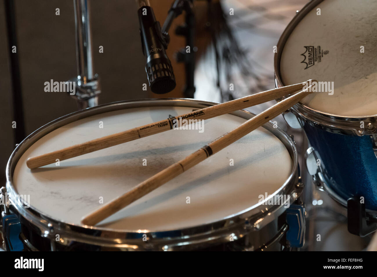 Drumsticks and drum hires stock photography and images Alamy