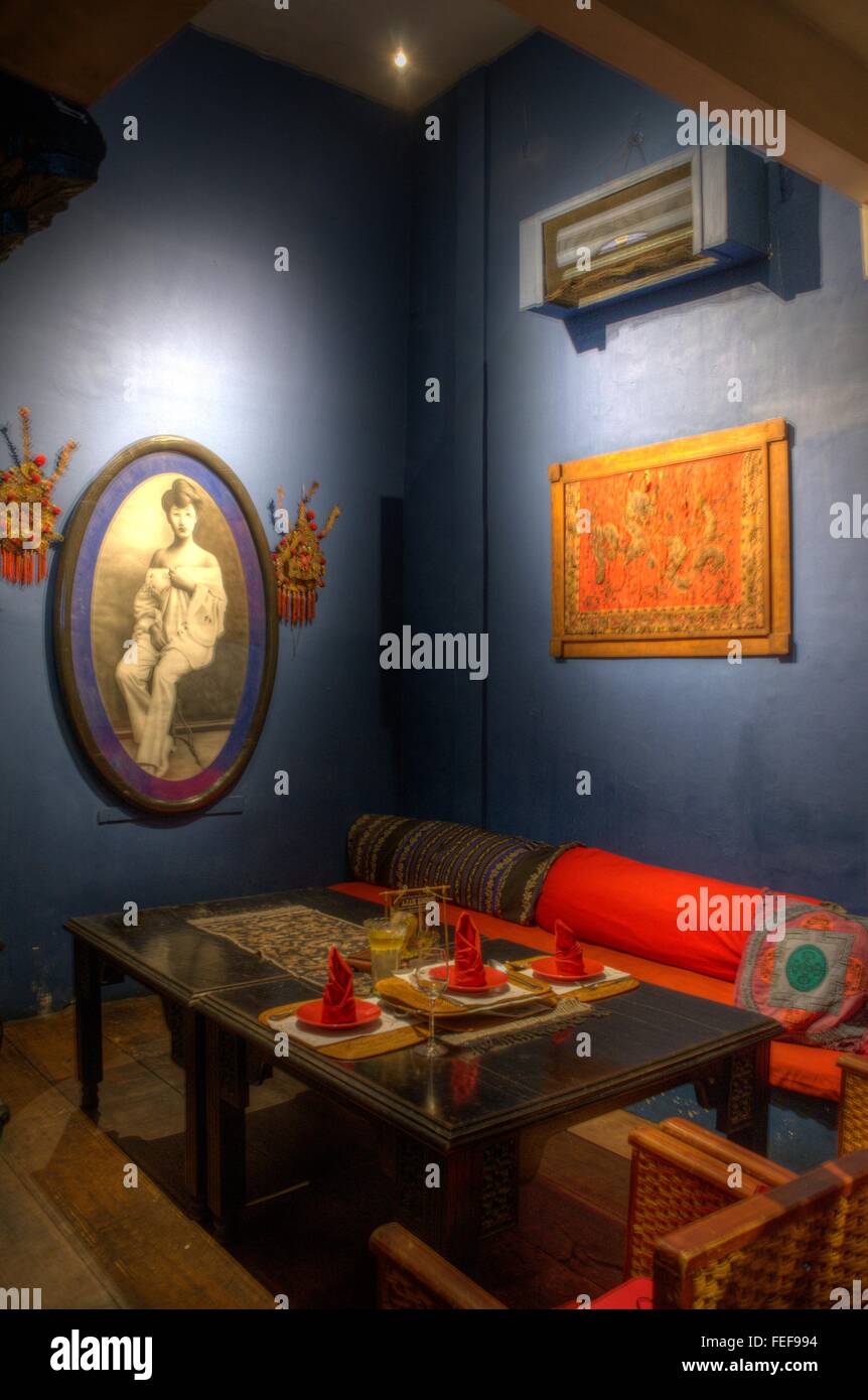 Rustic Asia Exotic, rustic Asian themed dining room Stock Photo - Alamy