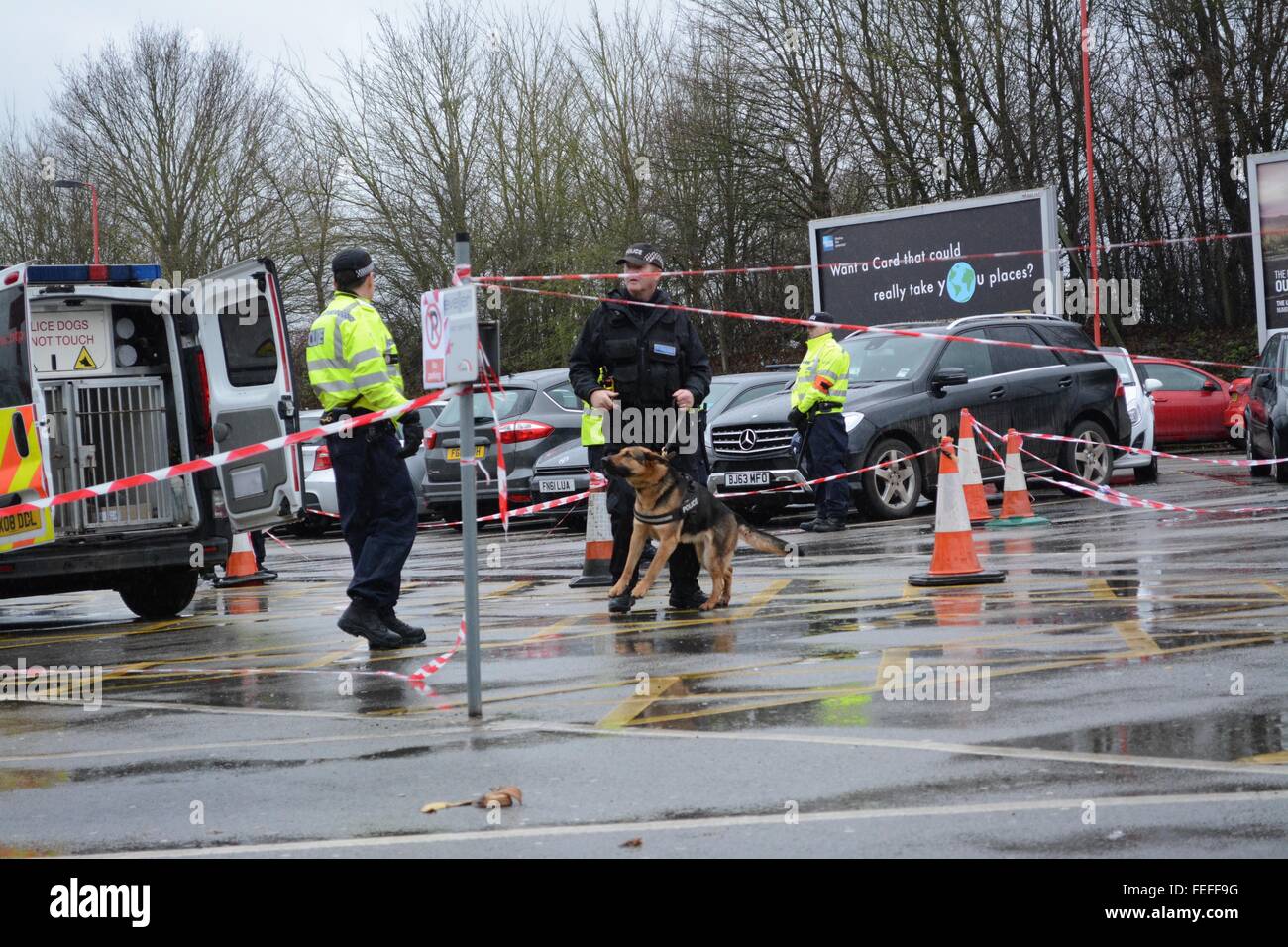 Birmingham, UK. 6th February, 2016. West Midlands Police deploy dogs for crowd control; no crowd issue arised. Credit:  Marc Ward/Alamy Live News Stock Photo