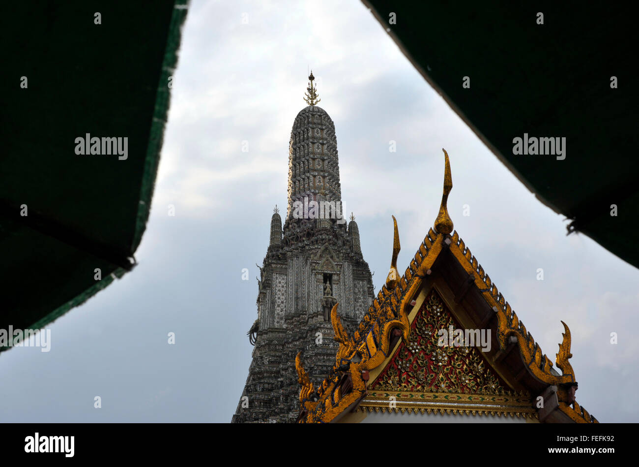 Wat Arun the Temple of the Dawn also known as Wat Chaeng, in Thonburi, Bangkok, Thailand. Stock Photo