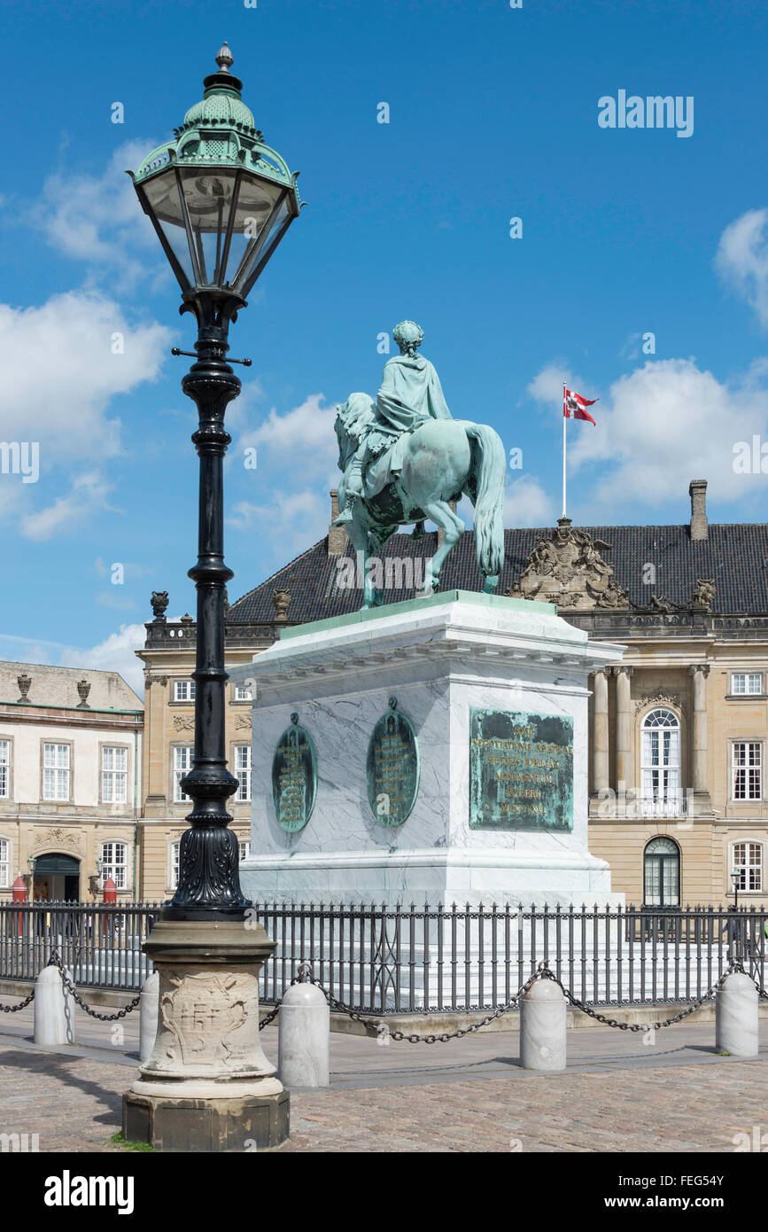 Statue of Frederick V, Amalienborg Palace Square, Copenhagen (Kobenhavn), Kingdom of Denmark Stock Photo