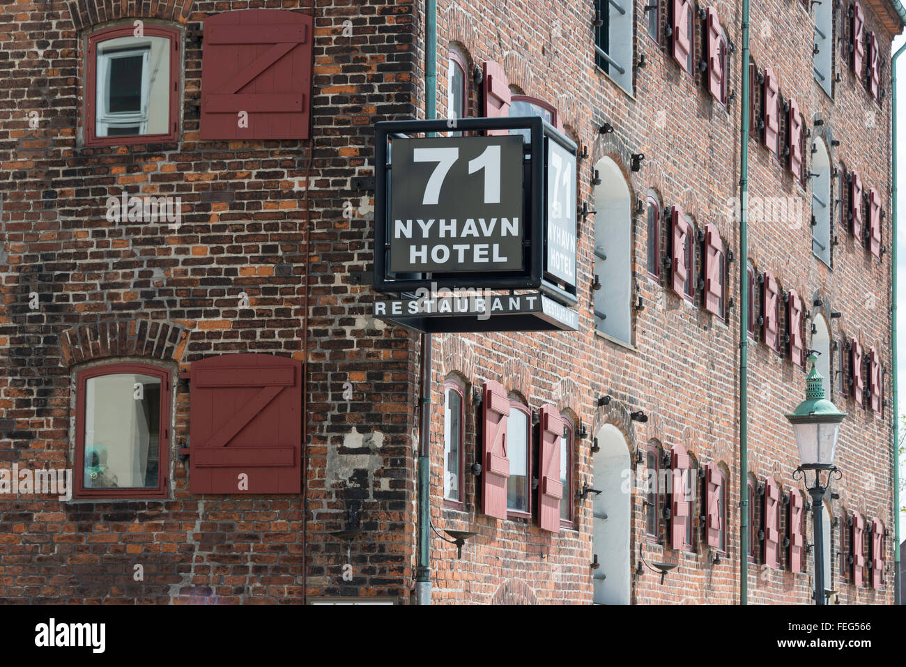 71 Nyhavn Hotel & Restaurant in converted warehouse, Nyhavn, Copenhagen (Kobenhavn), Kingdom of Denmark Stock Photo