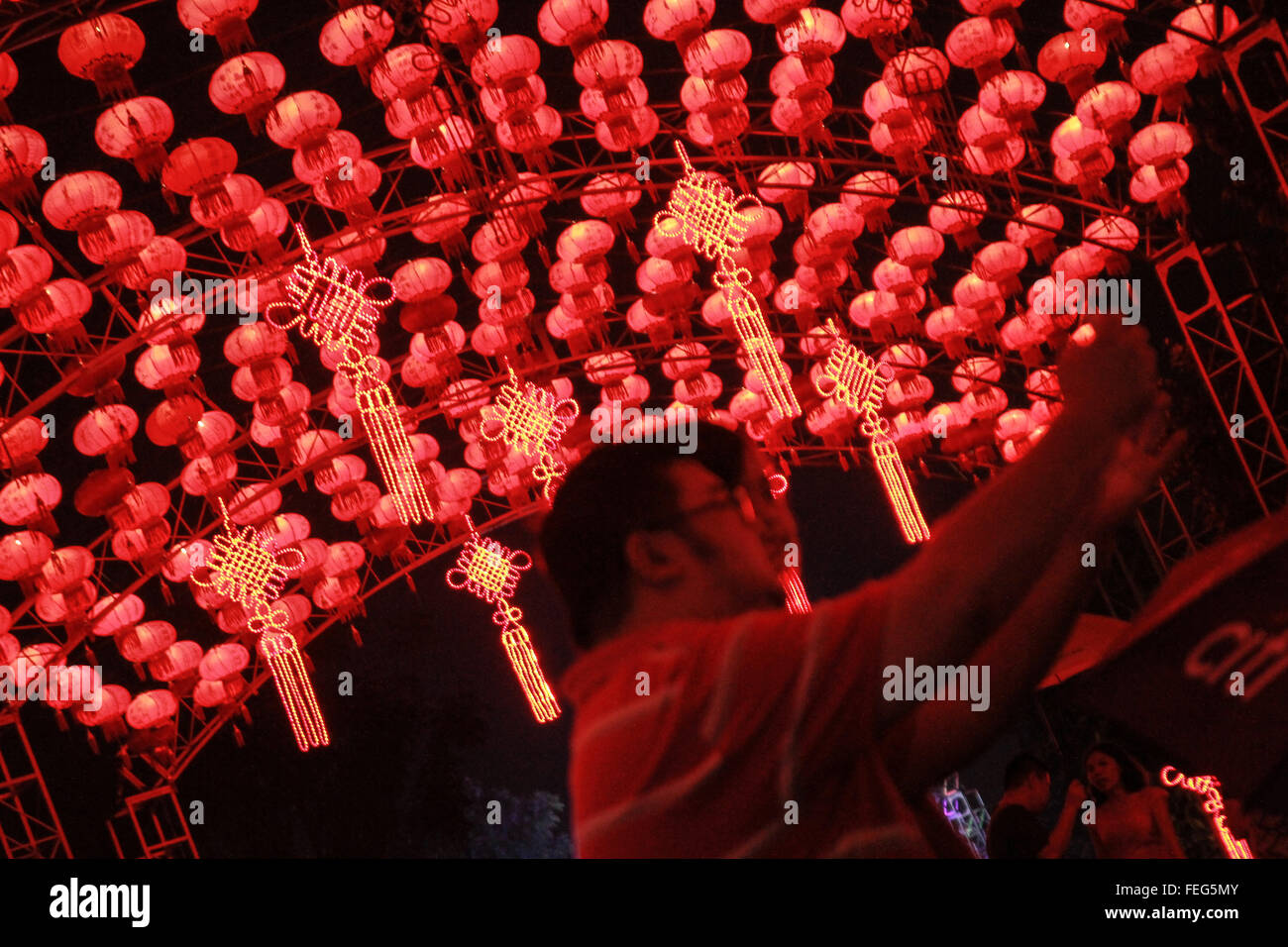 Banting, Malaysia. 6th February, 2016. A visitor taking selfie in Fo Guang Shan Dong Zen Temple, Banting. Some of visitors came to see beautiful lanterns around the temple before the Chinese New Year. Credit:  Shafwan Zaidon/Alamy Live News Stock Photo
