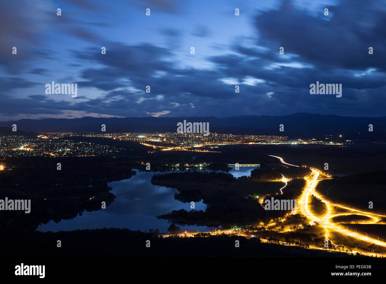 Tuggeranong parkway hires stock photography and images Alamy