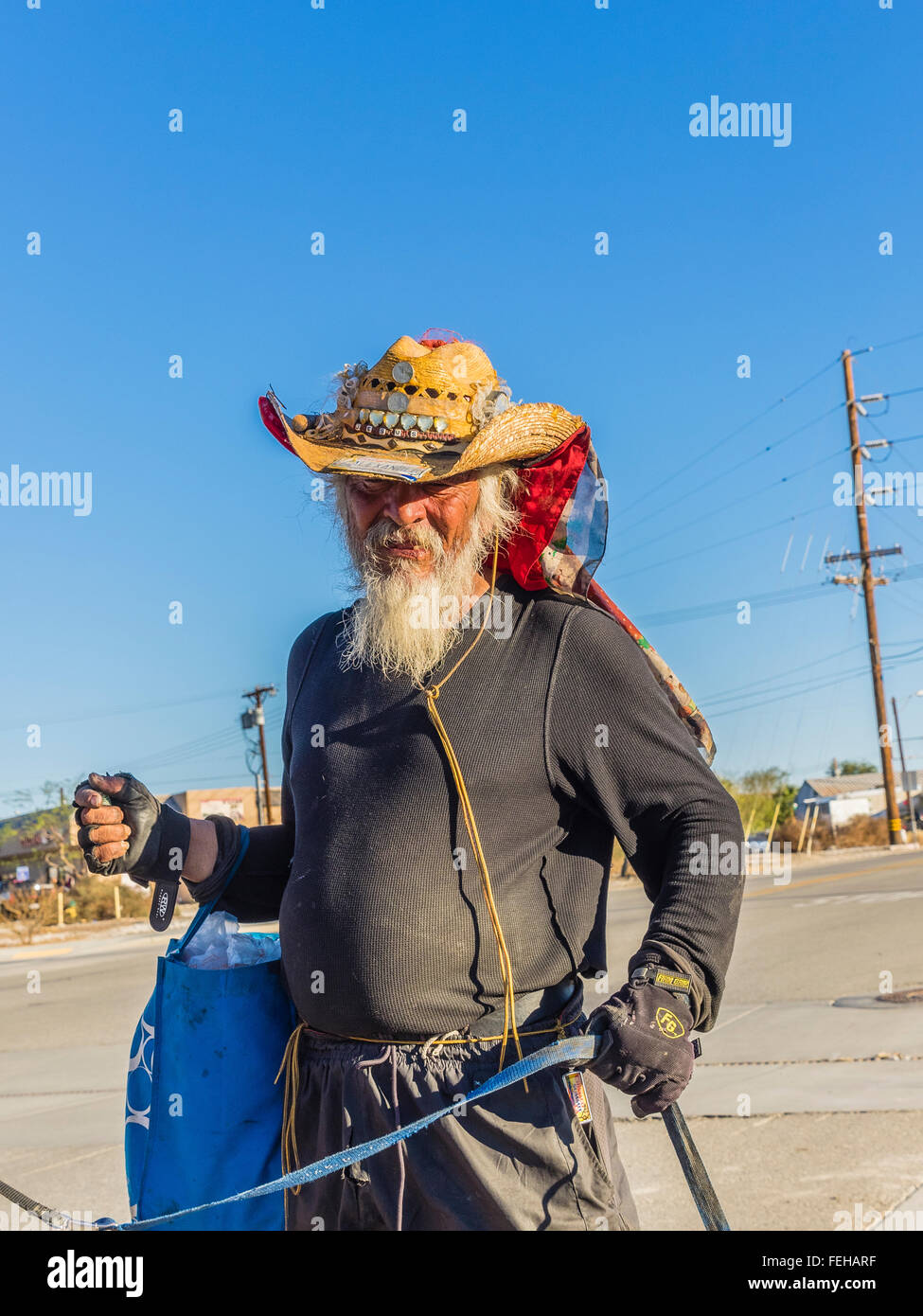 Close up man wearing straw hat hi-res stock photography and images