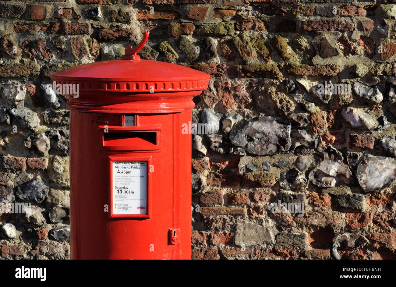 George VI pillar box or post box on a UK street. Stock Photo