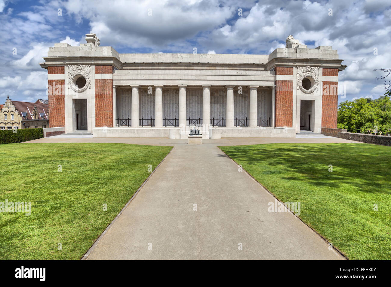 Names inscribed on menin gate hi-res stock photography and images - Alamy