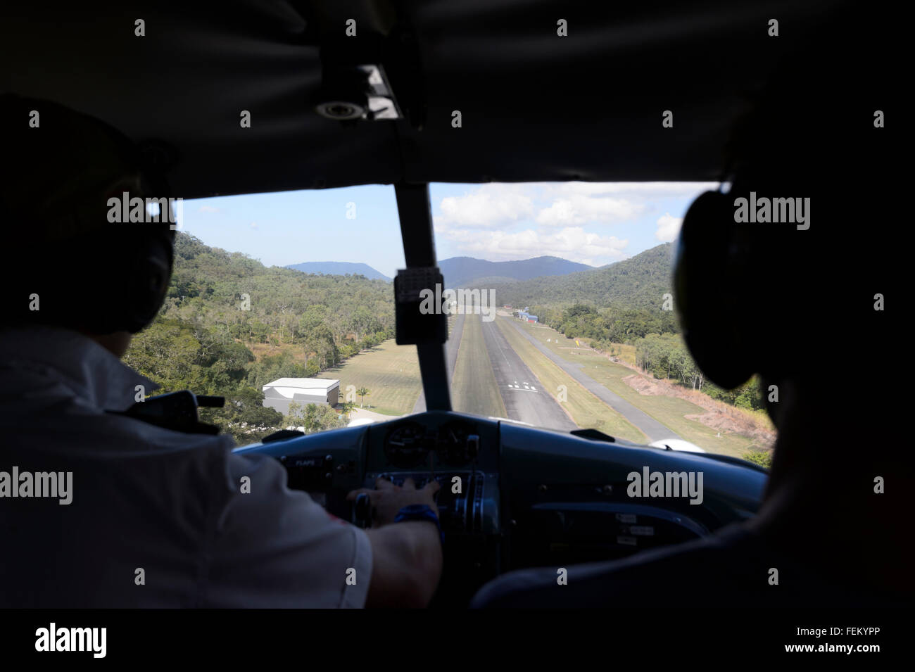 Coming in to land at Airlie Beach Airport, Whitsunday Coast, Queensland, Australia Stock Photo