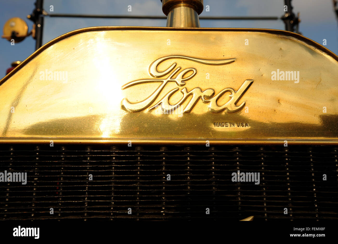 1926 model t ford radiator shell