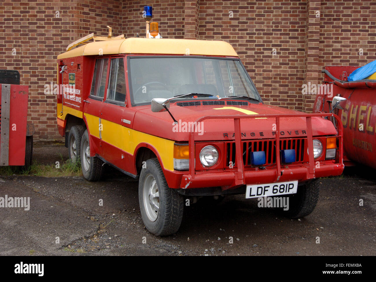 6 wheel 1973 Range Rover fire tender, Carmichael converted for an airport emergency crew Stock Photo