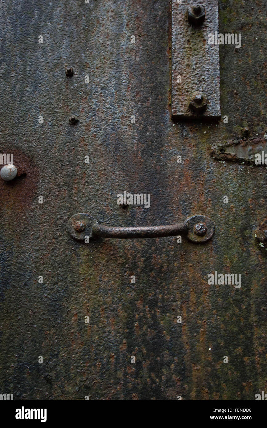 Metal walls rivets hi-res stock photography and images - Alamy