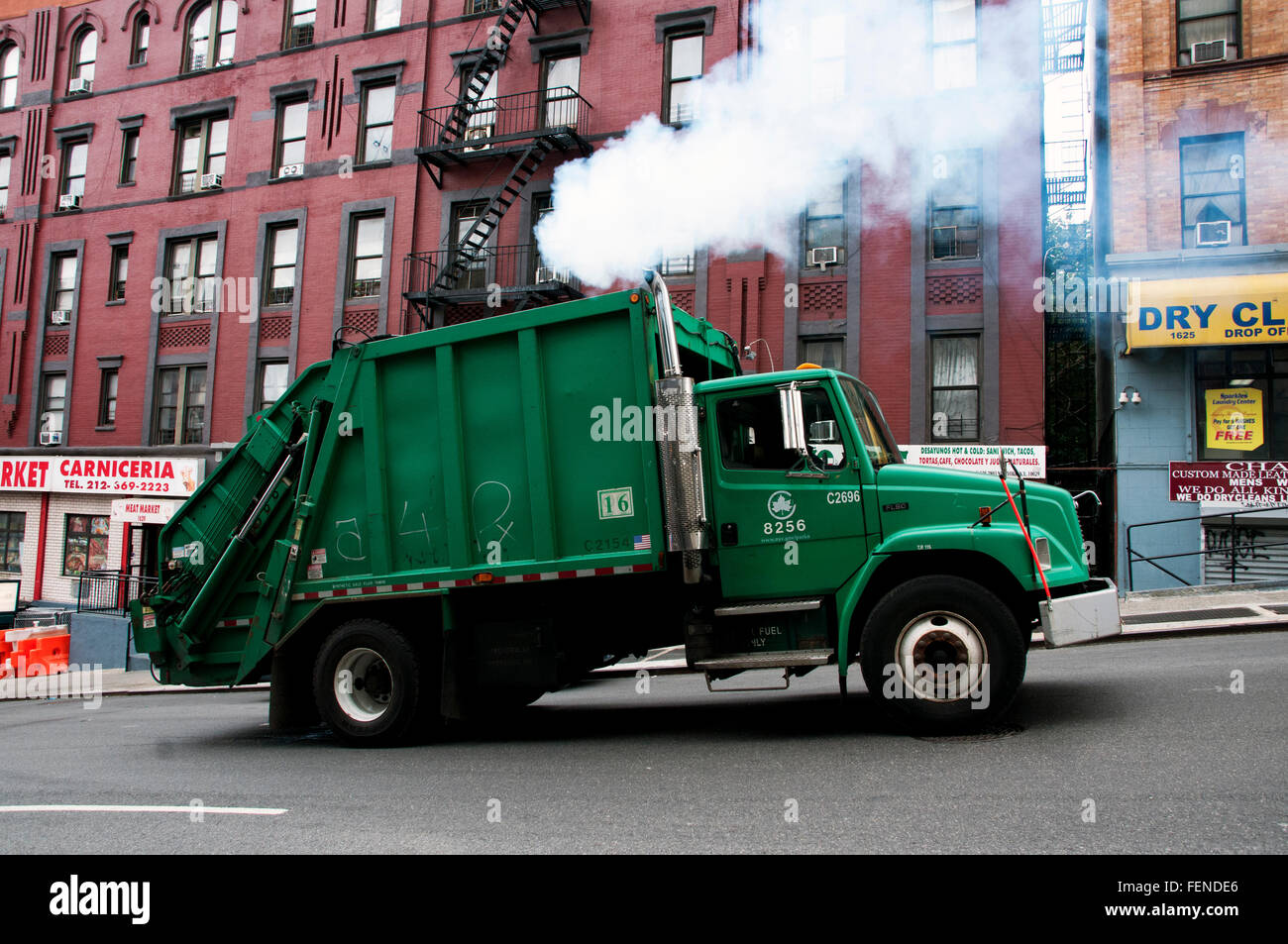 Garbage truck nyc hires stock photography and images Alamy
