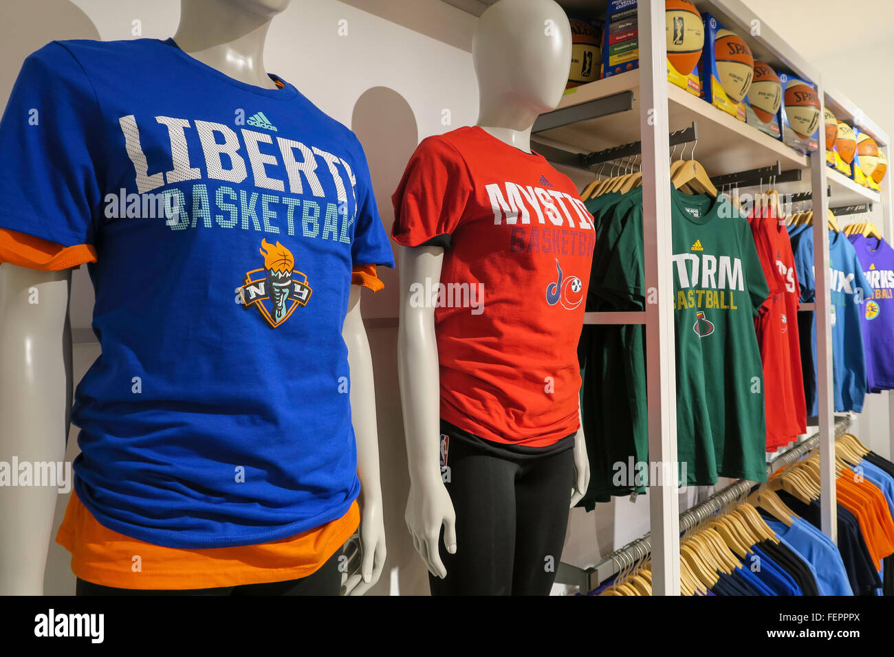 NBA Store on Fifth Avenue, NYC, USA Stock Photo - Alamy