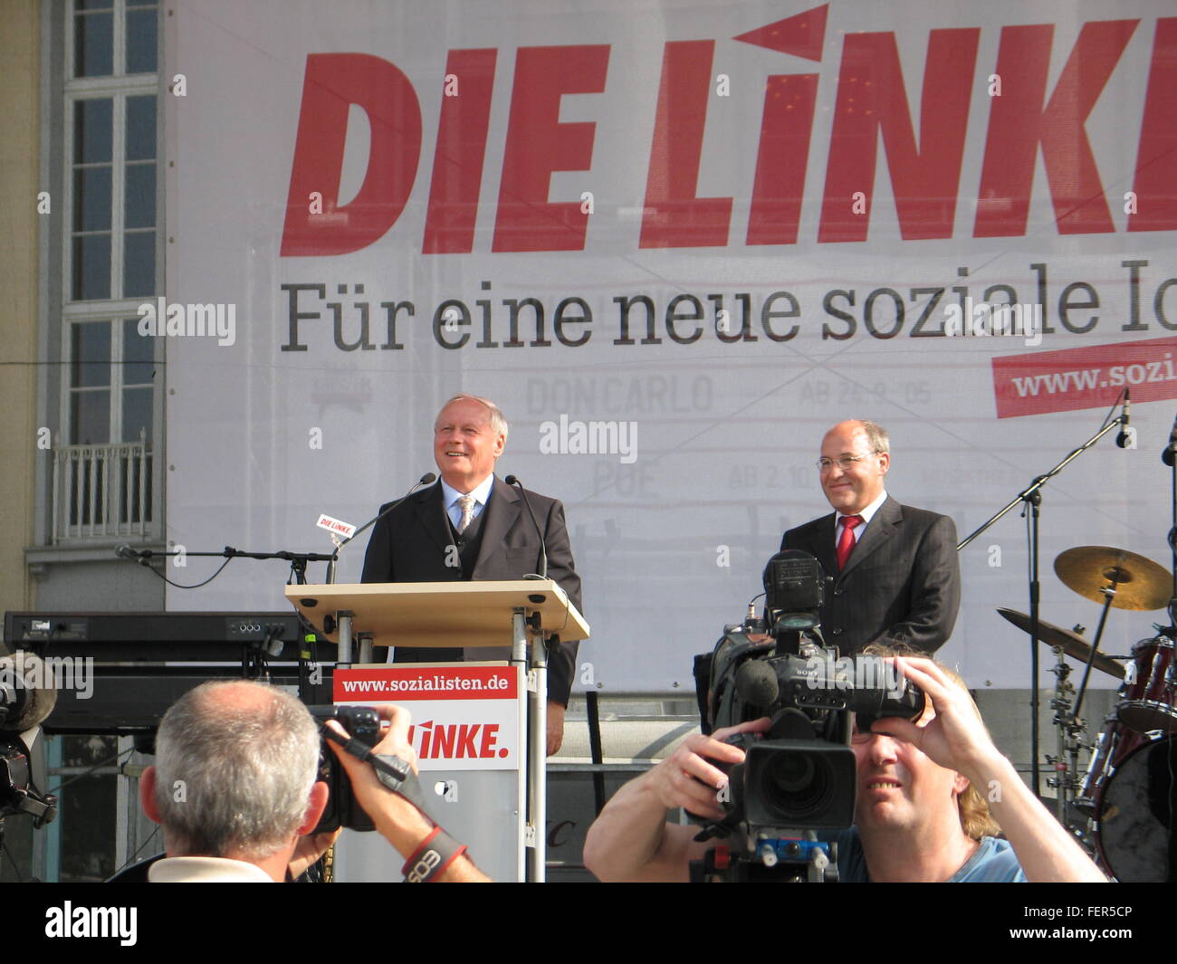 Oskar Lafontaine and Gregor Gysi from the German Party 'Die Linke', at the election 2005, in Saarbrücken, Germany Stock Photo