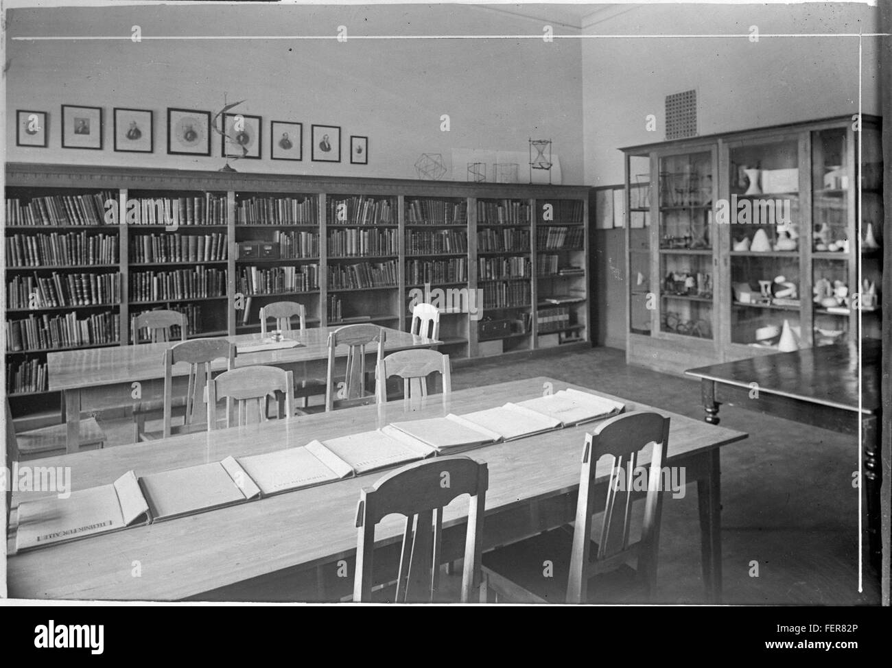 Library reading room Stock Photo Alamy