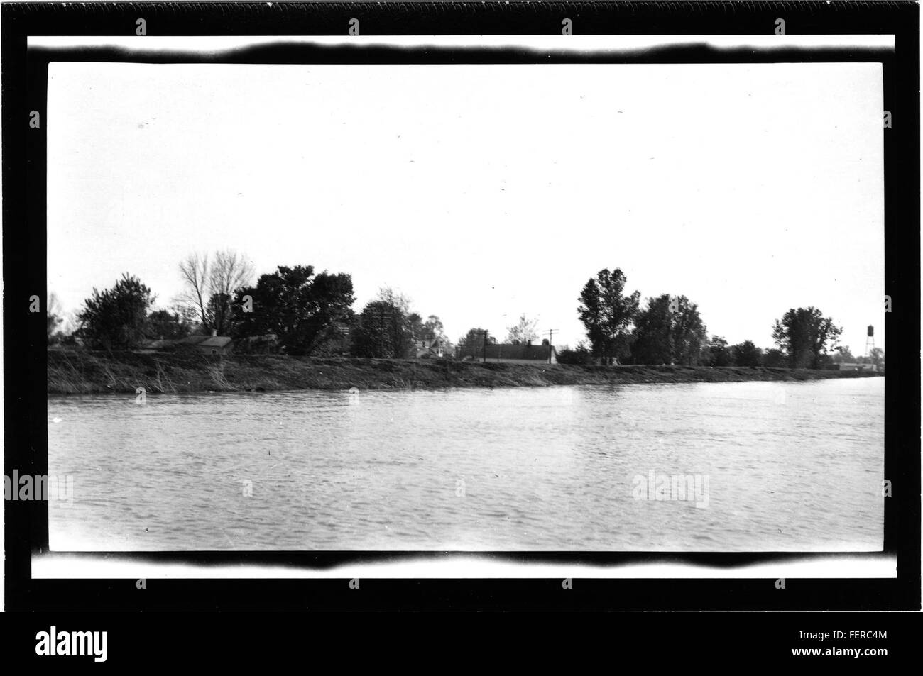 Mississippi river water levels Black and White Stock Photos & Images ...