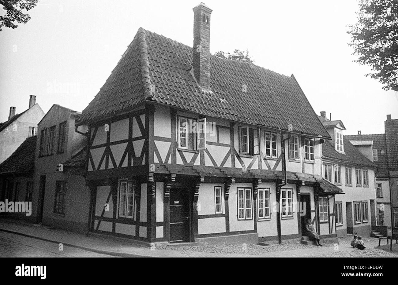 Medieval wooden house Black and White Stock Photos & Images - Alamy