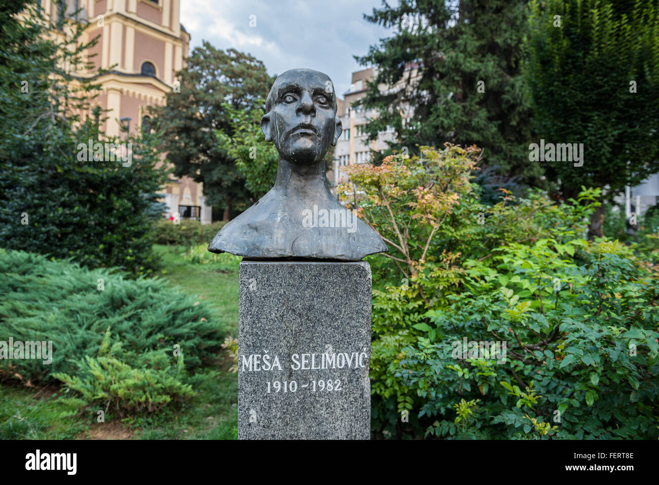 Bust of writer Mehmed "Mesa" Selimovic with Serbian Orthodox Stock Photo: 95180974 - Alamy