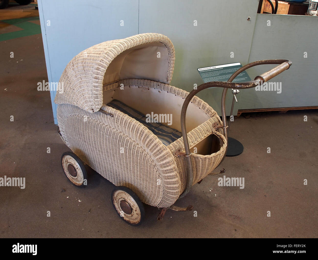 Kinderwagen hi-res stock photography and images - Alamy