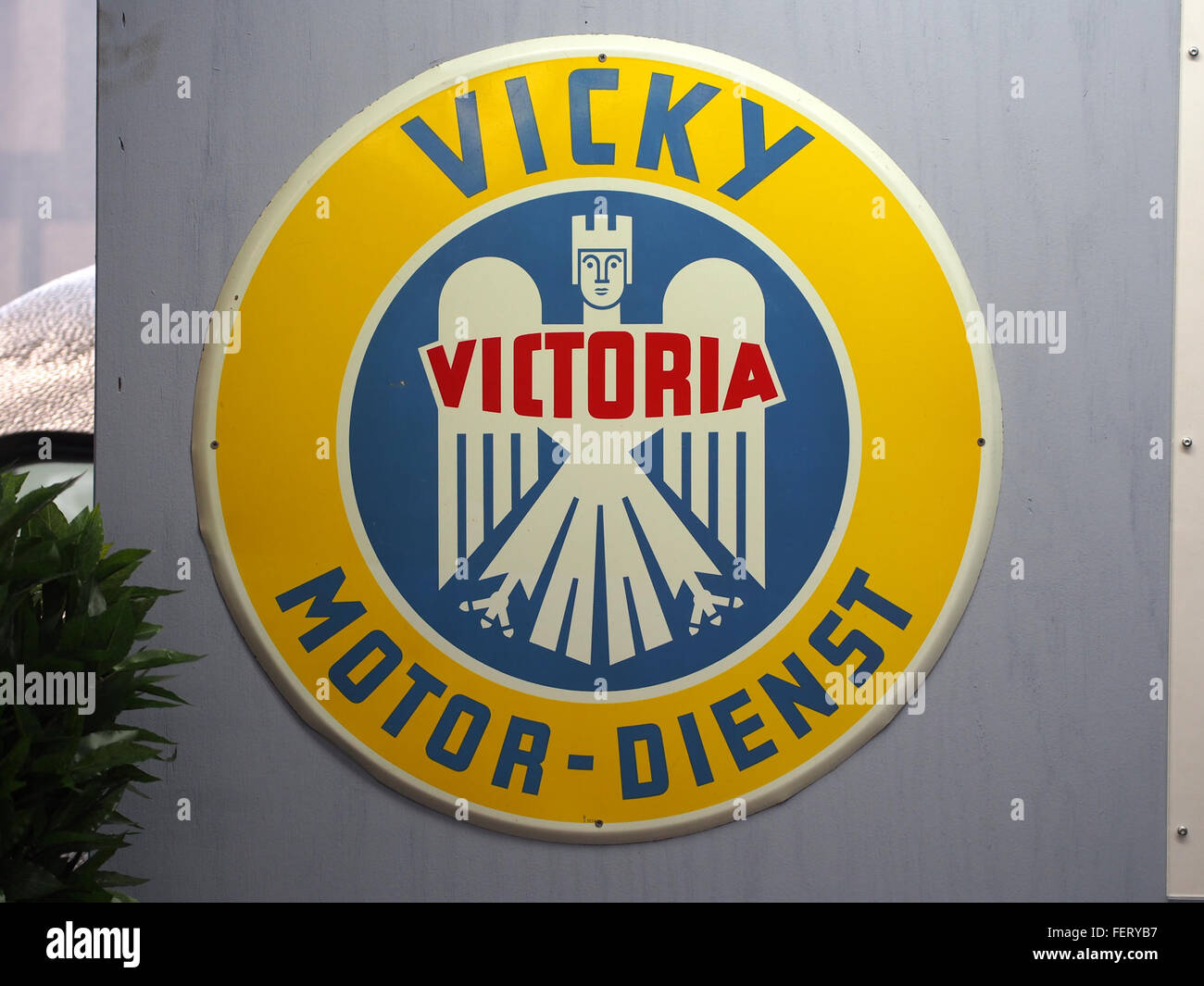 Victoria Vicky Motor-Dienst emaille werbeschild Stock Photo