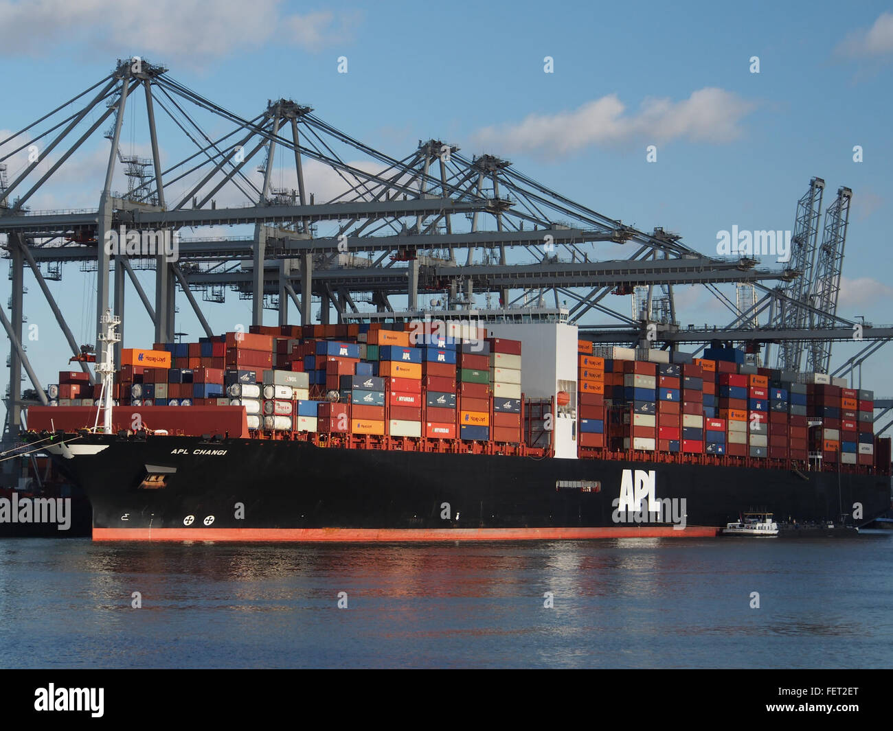 APL Changi (ship, 2013) IMO 9631981 Callsign S6LT7 Port of Rotterdam pic1 Stock Photo