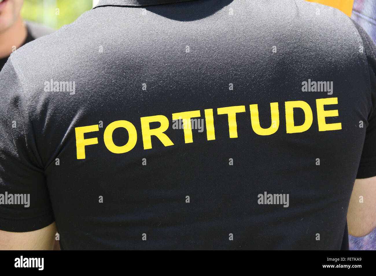 A man wearing a T-shirt supporting the Fortitude political party at the Australian PEGIDA rally in Canberra. 6 Feb 2016. Stock Photo