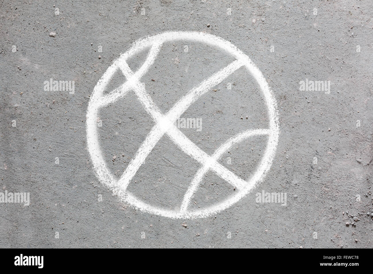 Chalkboard ball drawing on the gray wall Stock Photo Alamy