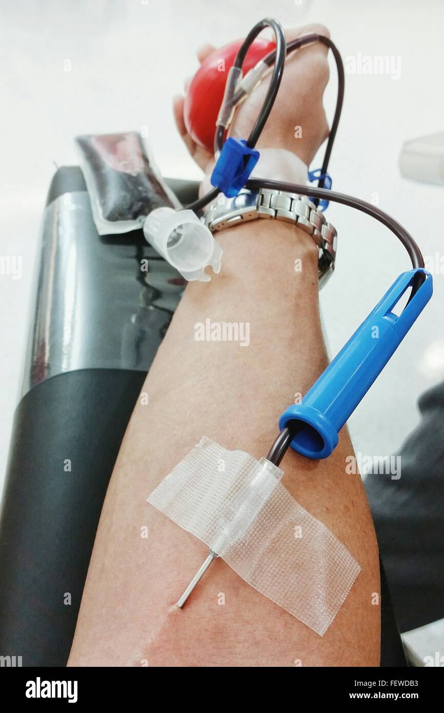 Hand blood needle hires stock photography and images Alamy