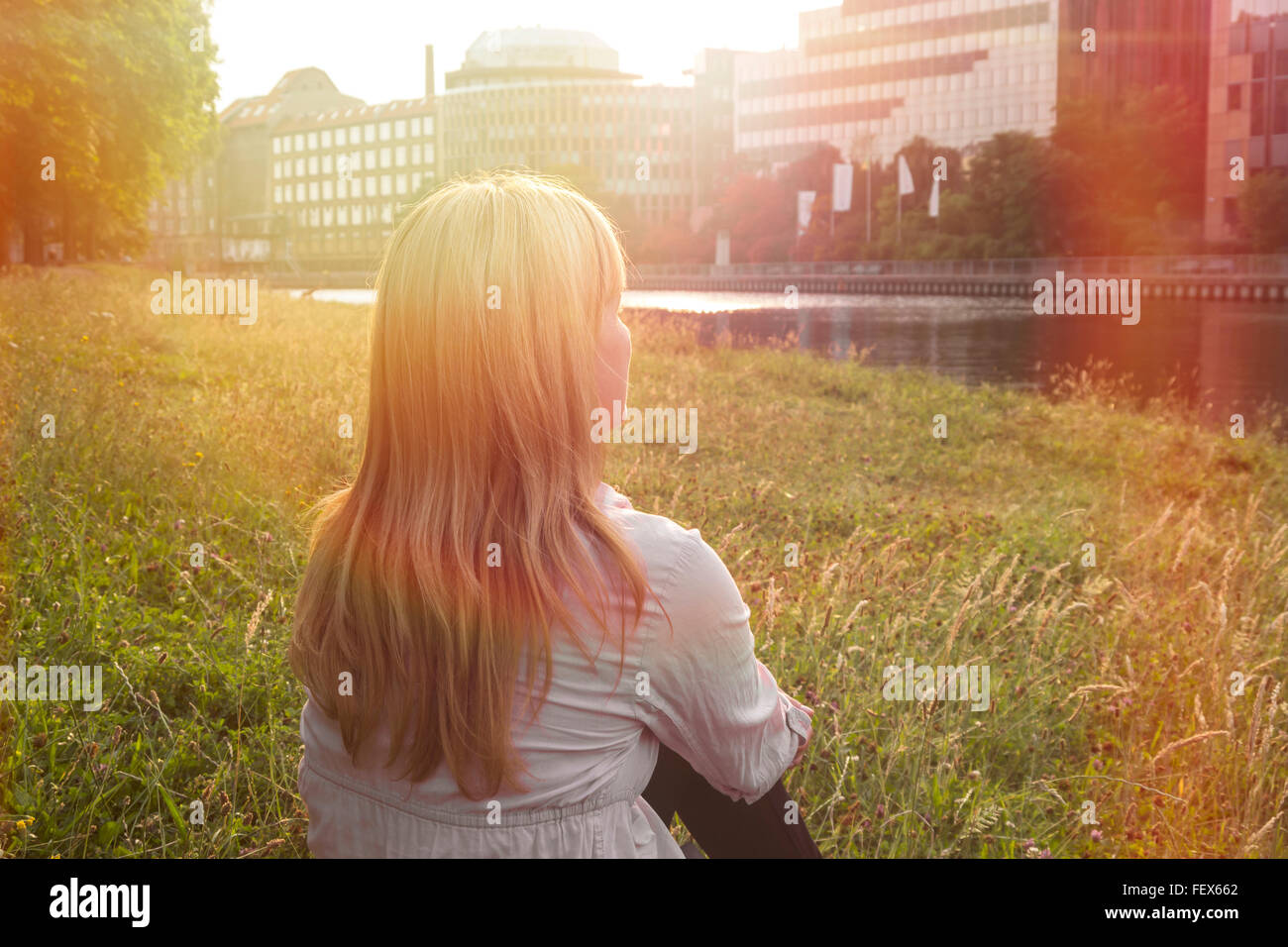 Sunlight seated hi-res stock photography and images - Alamy