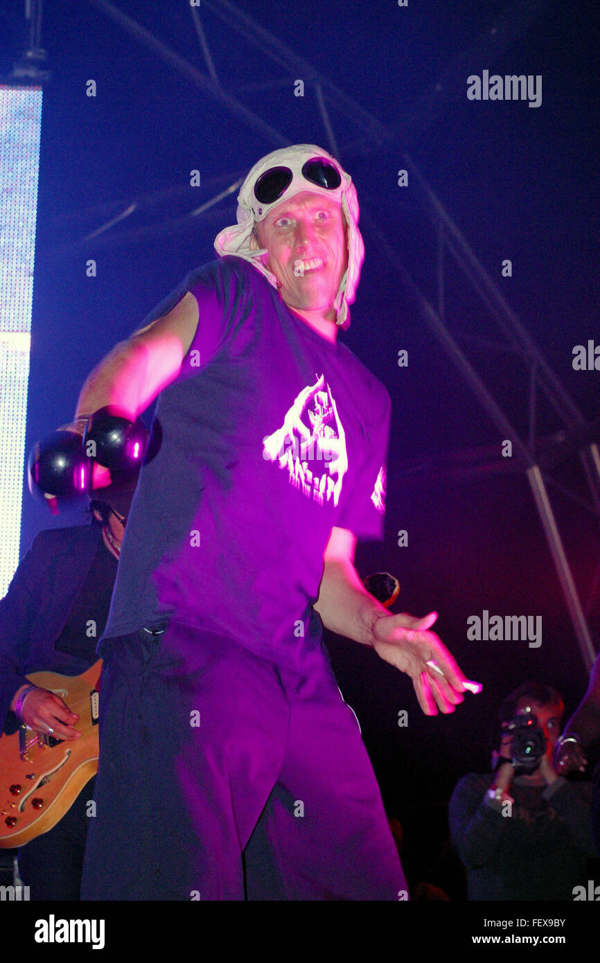 Bez and the Happy Mondays Headlining at get loaded in the park festival 2004, Clapham common , London, England, United Kingdom. Stock Photo