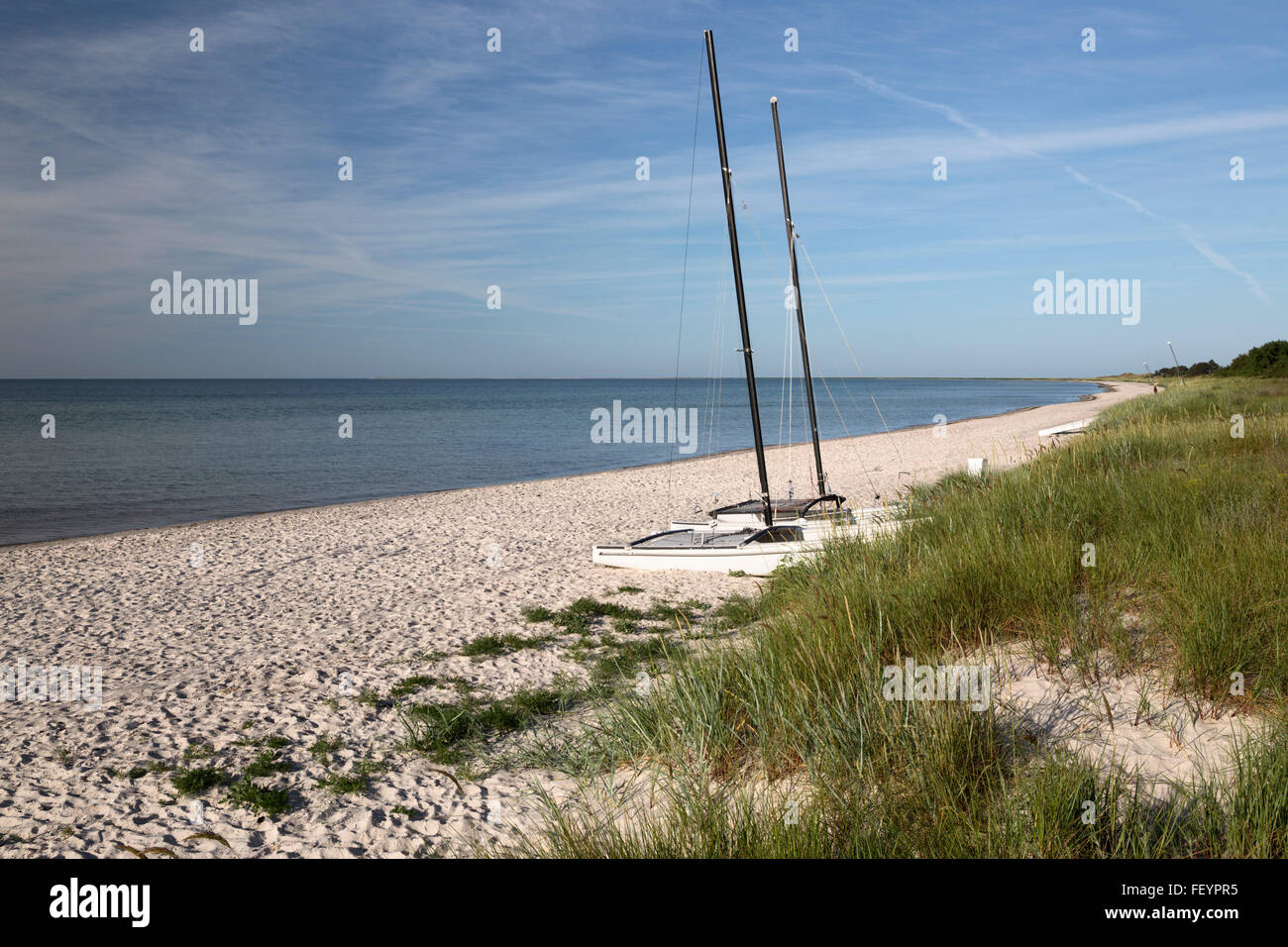 White sand beach and sand dunes, Skanör Falsterbo, Falsterbo Peninsula ...