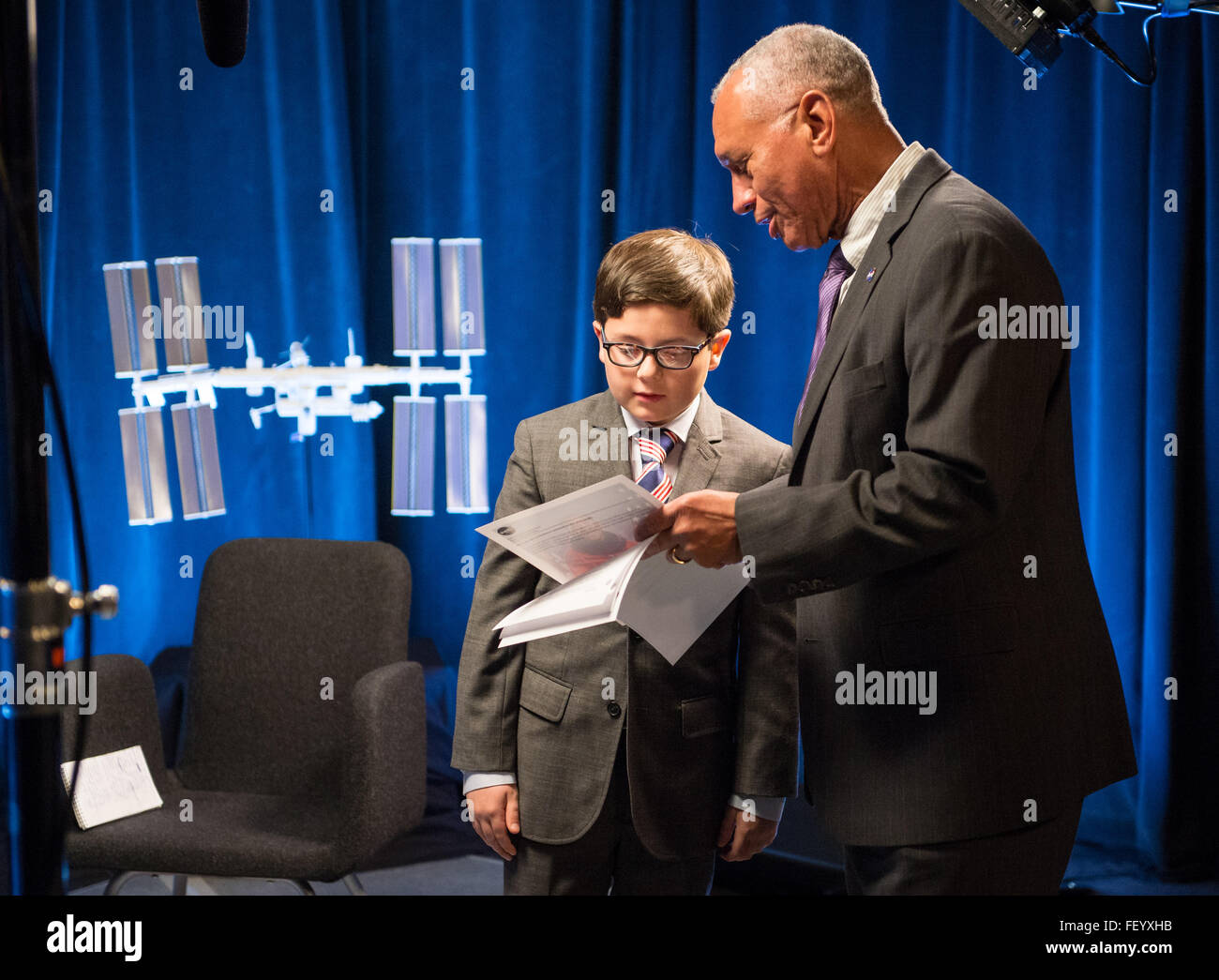 Charles bolden nasa space hi-res stock photography and images - Alamy