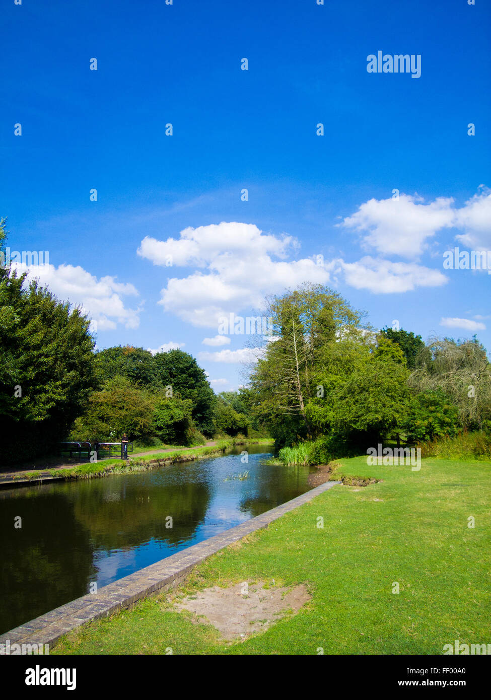Stourbridge Canal, Bells Mill, Staffordshire, England, UK in Summer Stock Photo