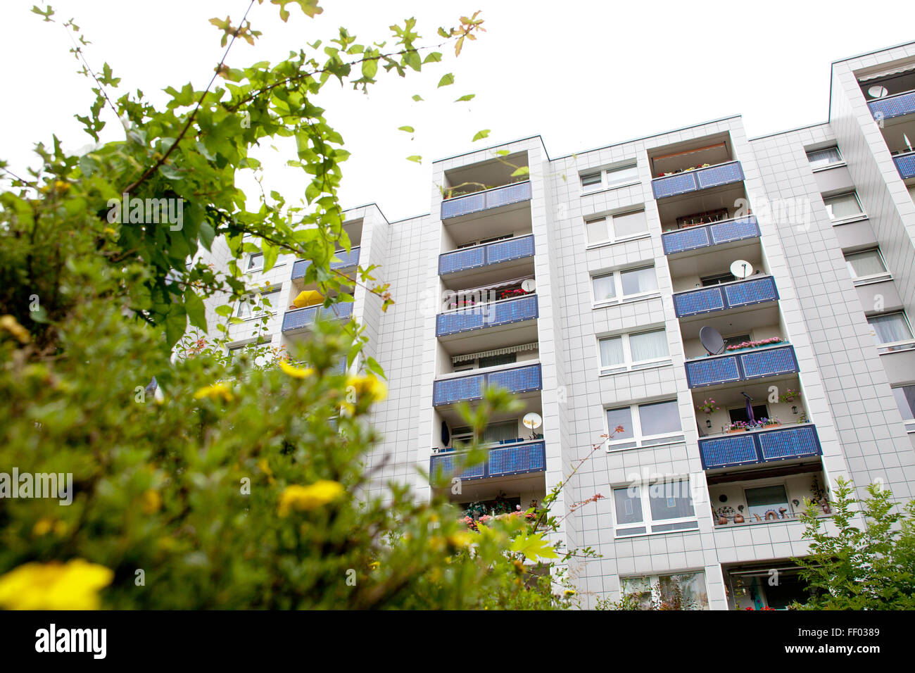 Europe, Germany, Cologne, solar energy housing estate in Cologne