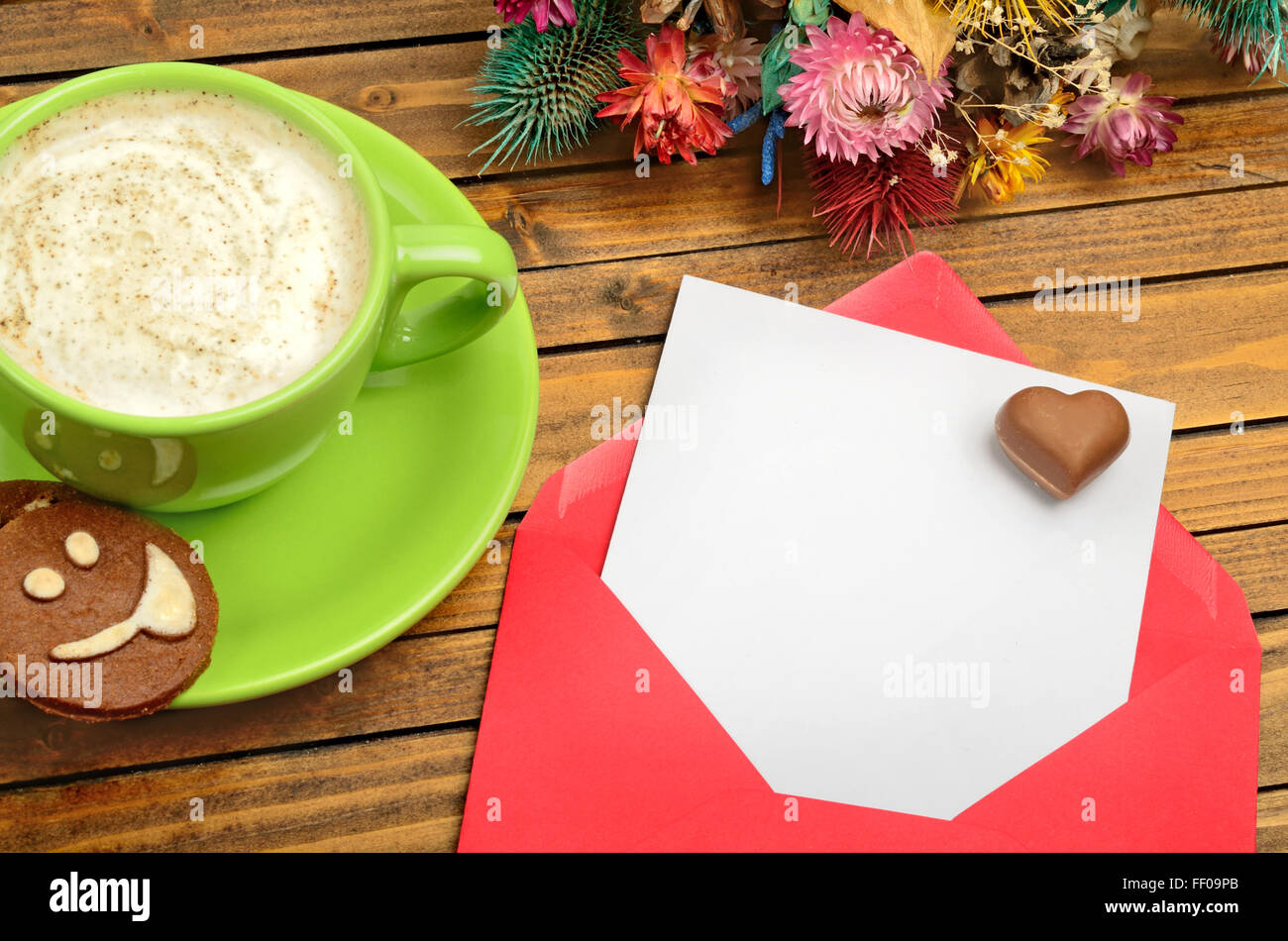 Empty envelope hi-res stock photography and images - Alamy