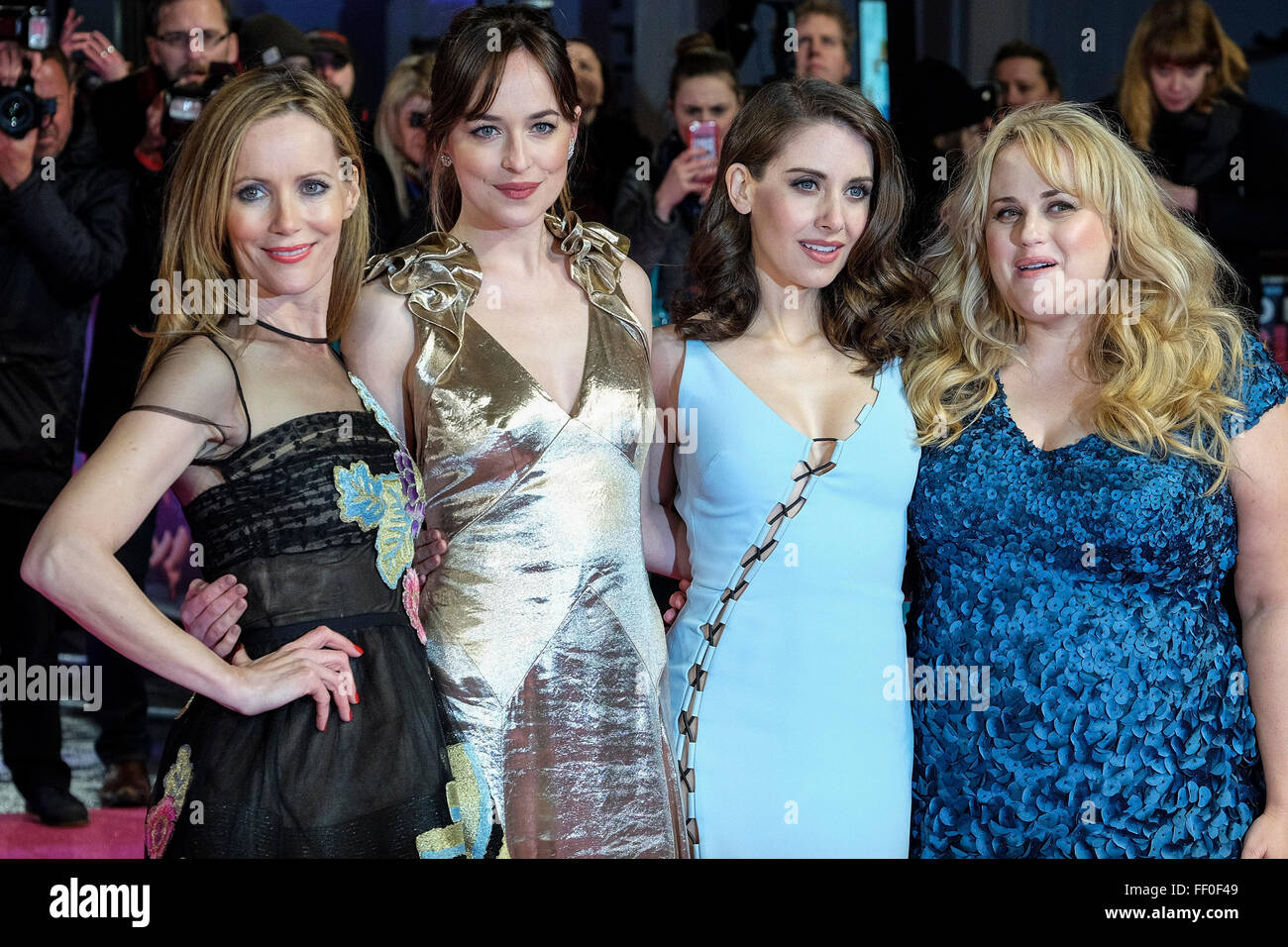 The cast arrives on the red carpet for the European Premiere of “How To Be Single” on 09/02/2016 at The VUE West End, London. Pictured: Dakota Johnson, Rebel Wilson, Alison Brie, Leslie Mann. Picture by Julie Edwards/Alamy Live News. Stock Photo